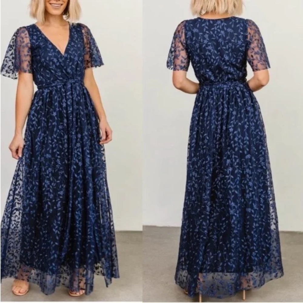 Women’s Navy Floral Lace V-Neck Maxi Dress